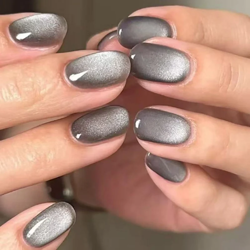 Metallic Ombre Nagelkunst Verlängerungen Karnz