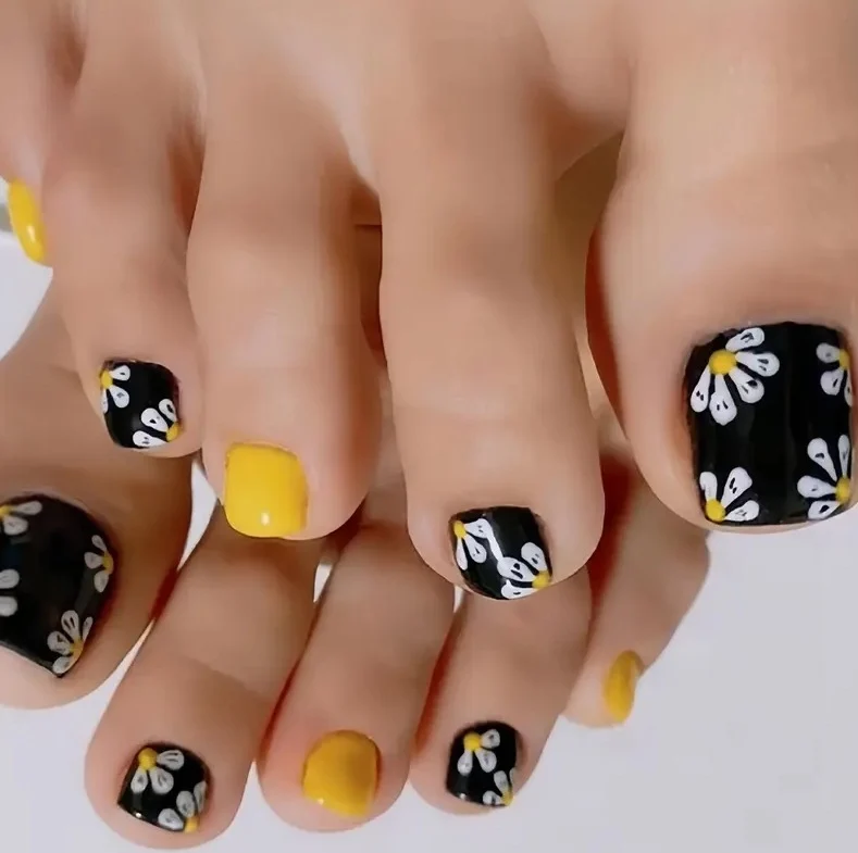 Floral Design Nagelkunst Karnz