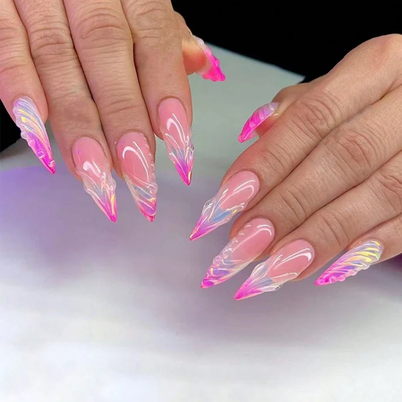 Künstlerische Stiletto-Nagelverlängerungen Karnz