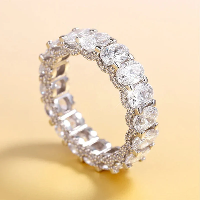 Glitzara™ — Verwandeln Sie Ihre Hand in einen atemberaubenden Blickfang voller strahlender Eleganz