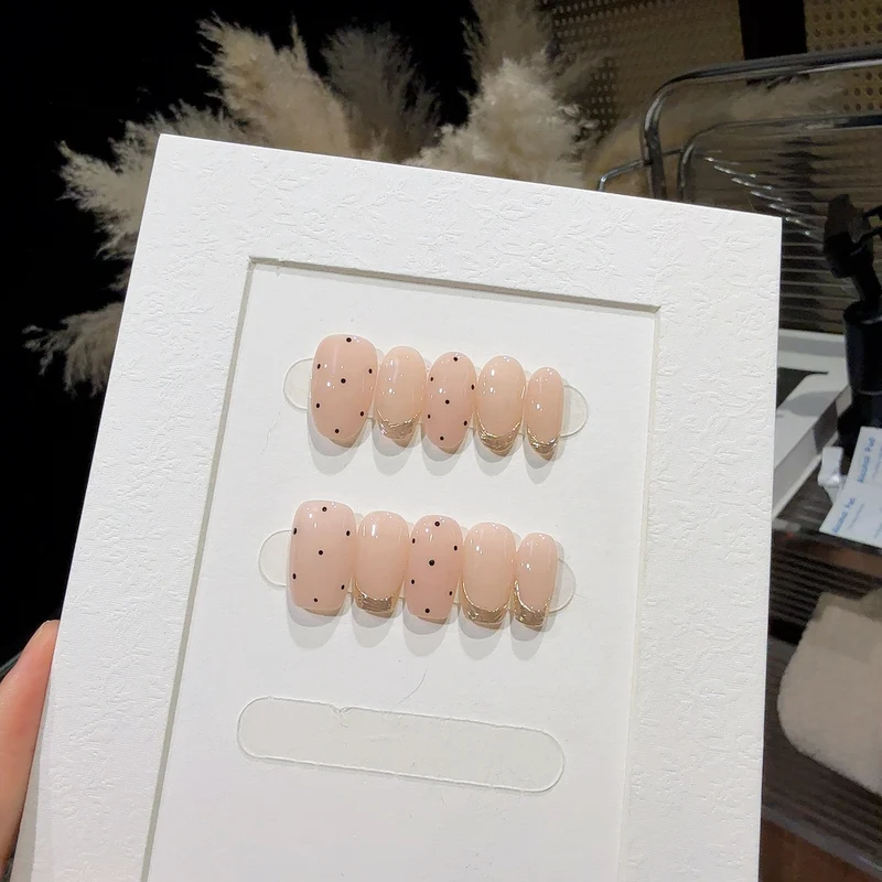 Nagelkunst Karnz