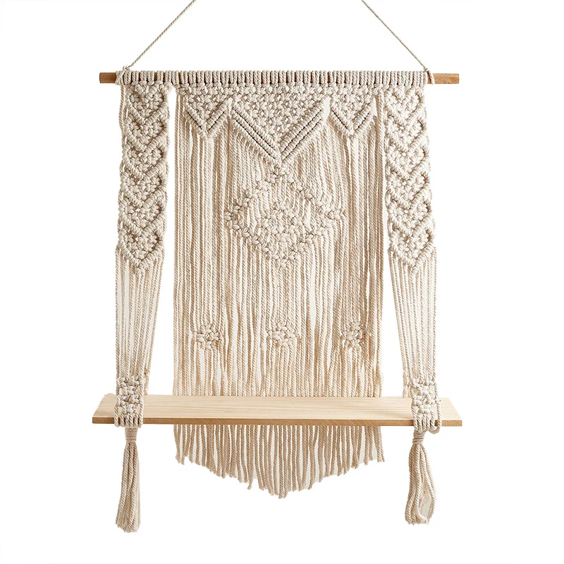 Makramee Wanddekoration mit Holzregal Karnz