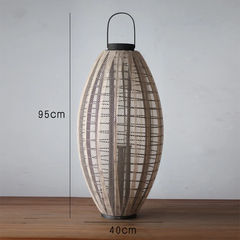 Elegante Stehlampe im zeitgenössischen Stil Karnz