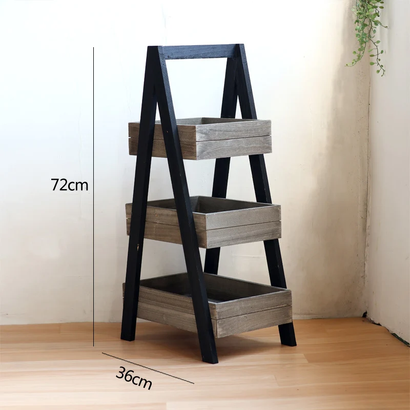 Dreitüriger Holzablage mit modernem Design Karnz
