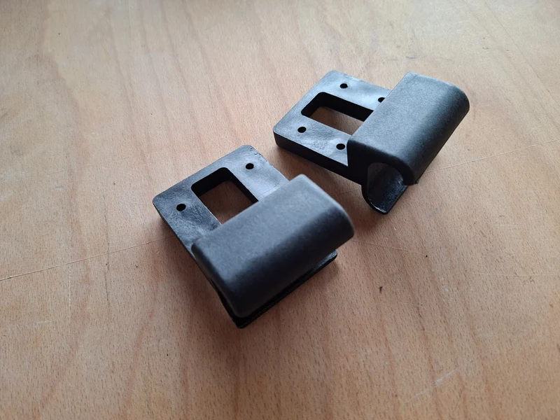 Halter für Lippert Tischgleitschiene Stilo