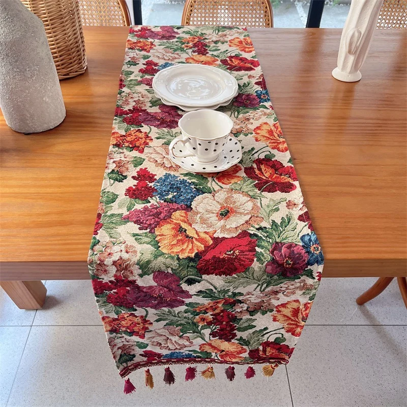 Blumengemusterter Wandteppich Tischläufer