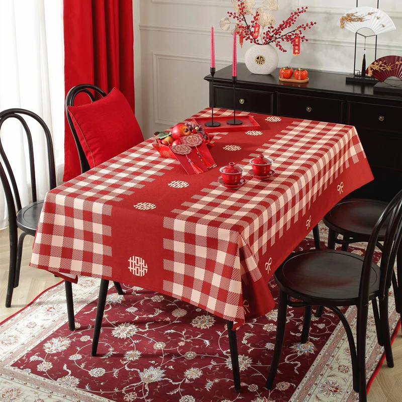 Gestreifte Tischdecke