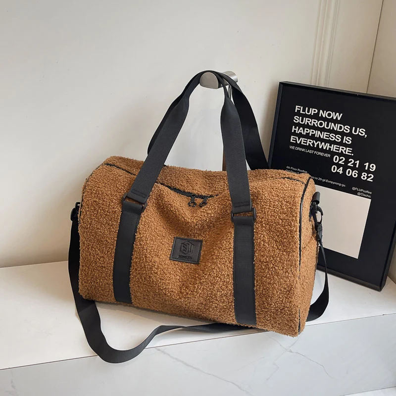 Gemütliche fleecegefütterte Reisetasche Karnz