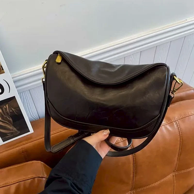 Vielseitige Schultertasche Karnz