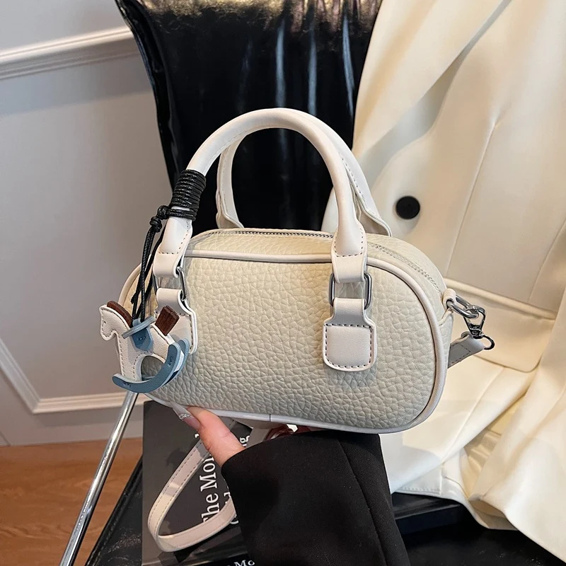 Texturierte Mini-Handtasche Karnz