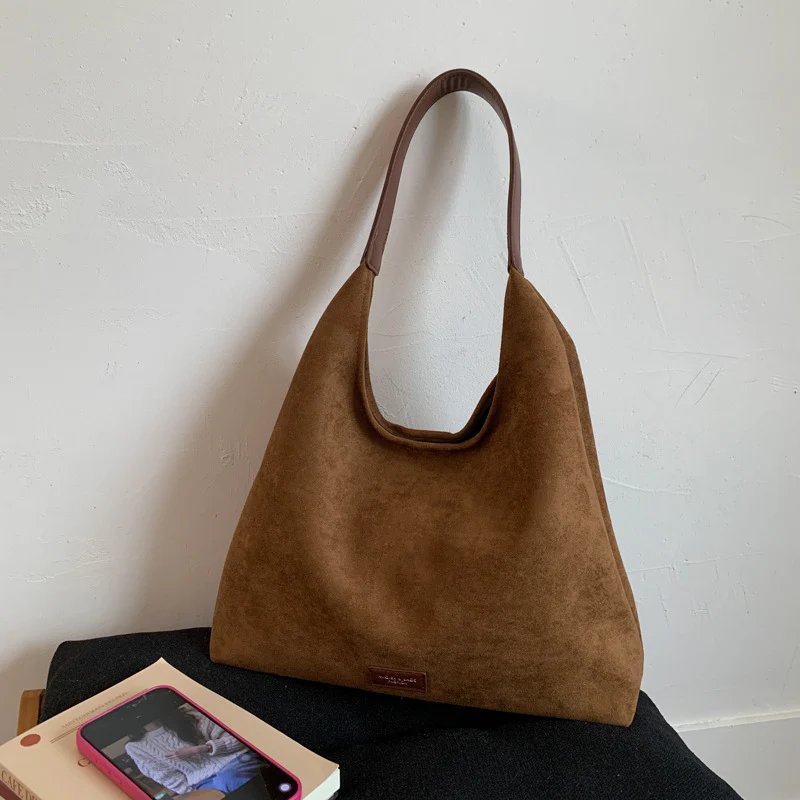 Suede Übergroße Hobo-Tasche Karnz