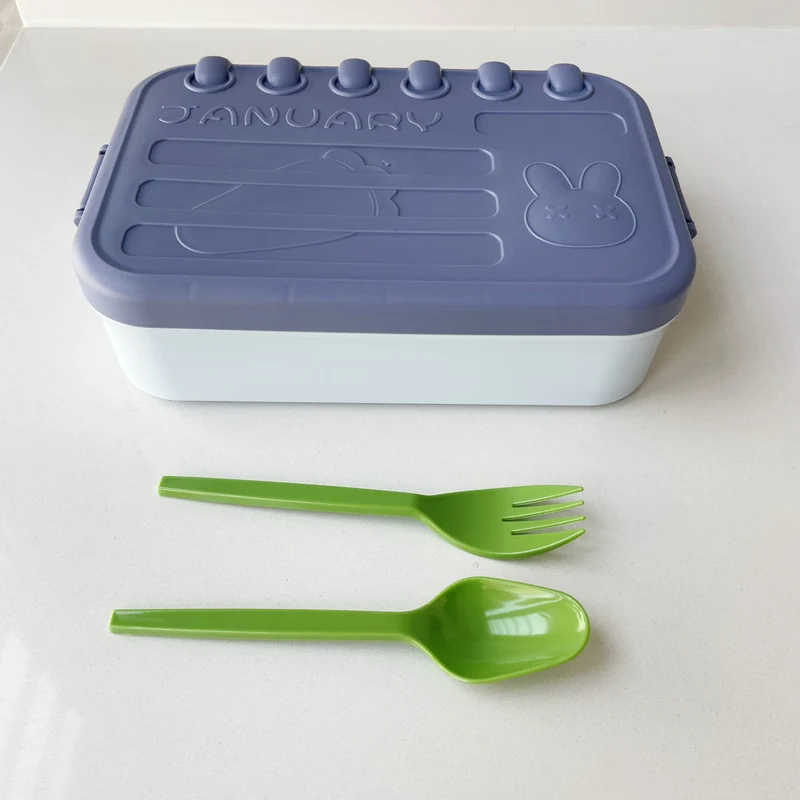 Innovative Multi-Compartment Lunchbox