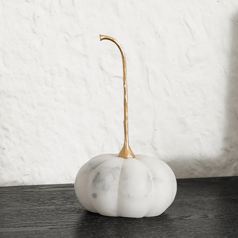 Elegante dekorative Tischskulptur