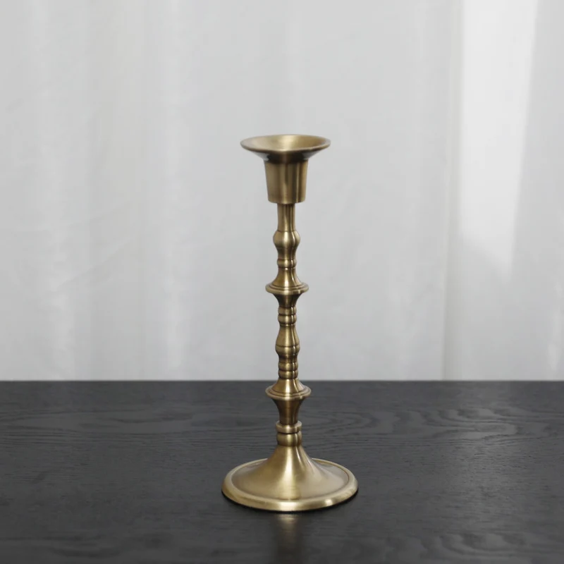 Eleganter dekorativer Kerzenhalter
