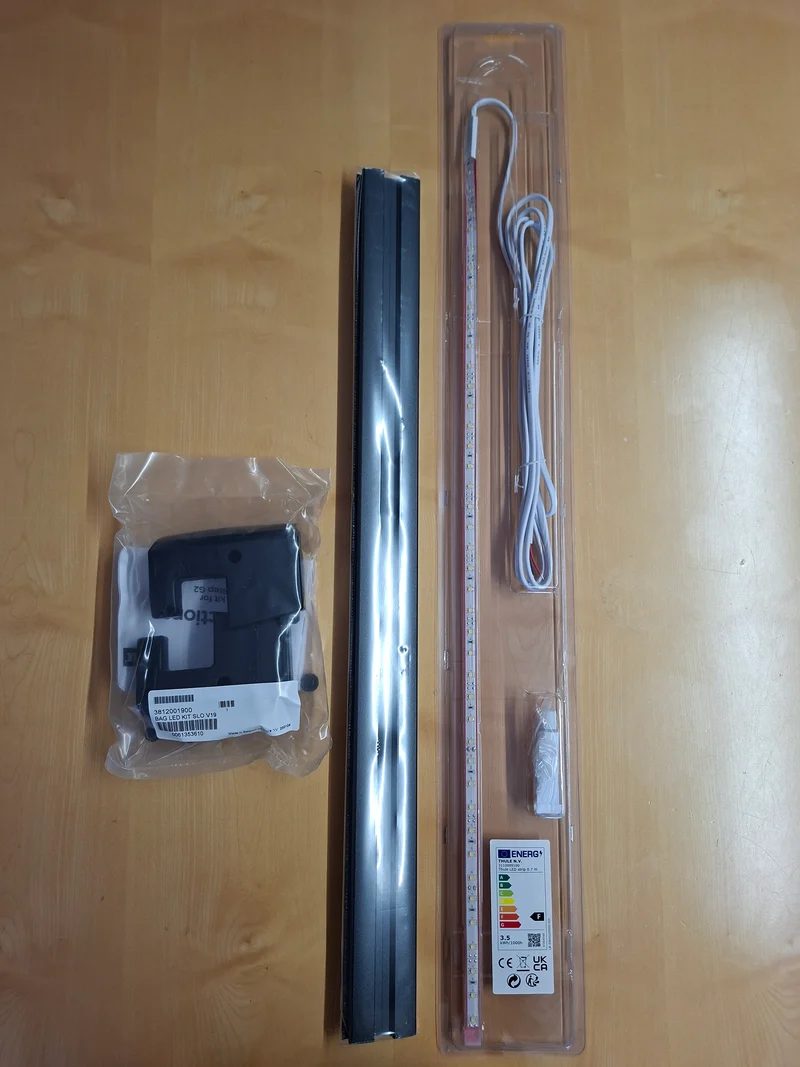 Thule LED-Kit für Slide-Out Step V12 , V18 – 700 mm, IP67