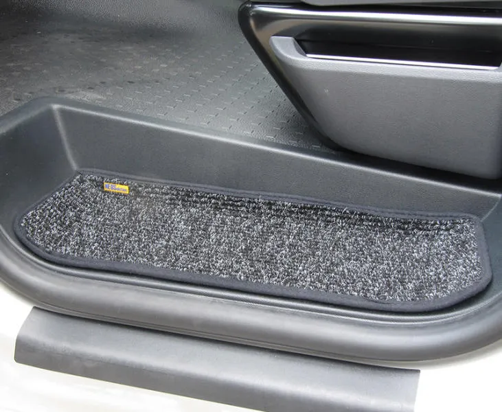 Fussmatten-Set für Fahrerhaus / und Schiebetür (Einstiegsstufe) für VW T5/T6/6.1