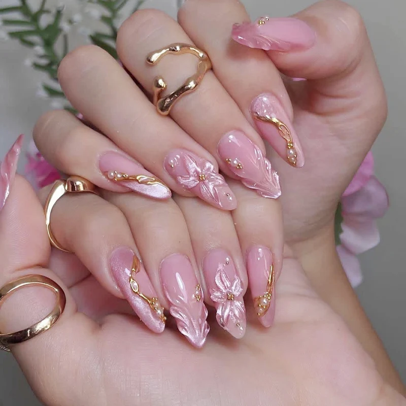 Elegante Florale 3D Acryl Nagelverlängerungen Karnz