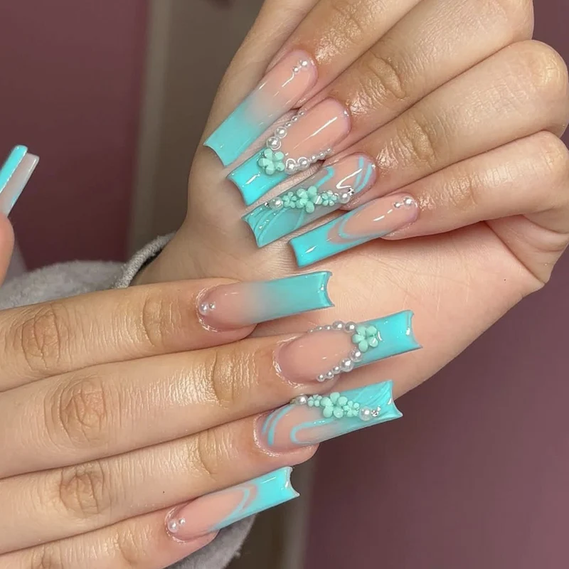 Elegante dekorative Acrylnagelverlängerungen Karnz