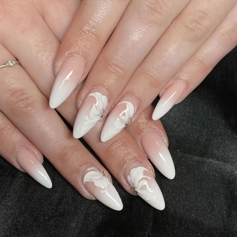 Elegante 3D Acryl Nagelkunst Karnz