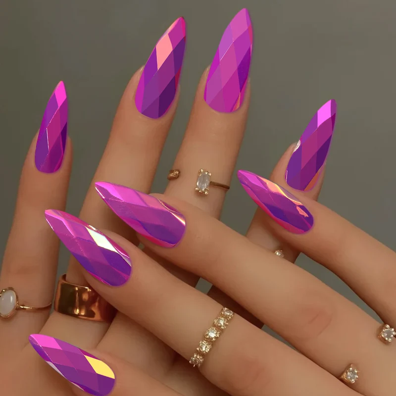 Crystal-Effekt Stiletto Nagelkunst Erweiterungen Karnz