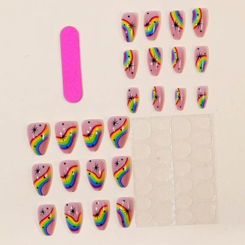 Bunte Regenbogen-Themen Nagelkunst Karnz