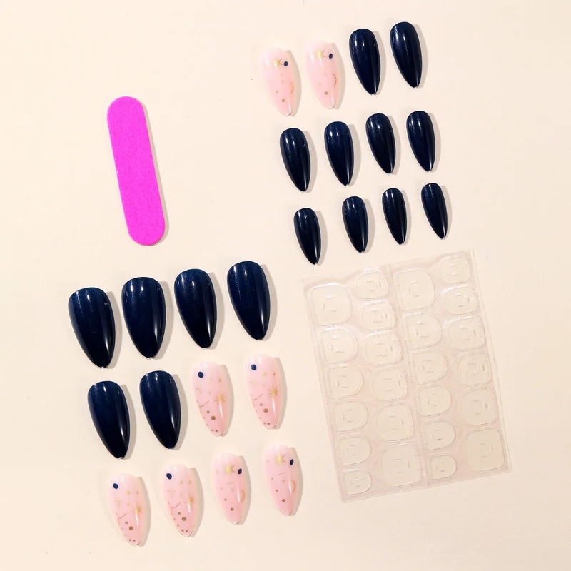 Himmlisches Nagelkunstdesign Karnz