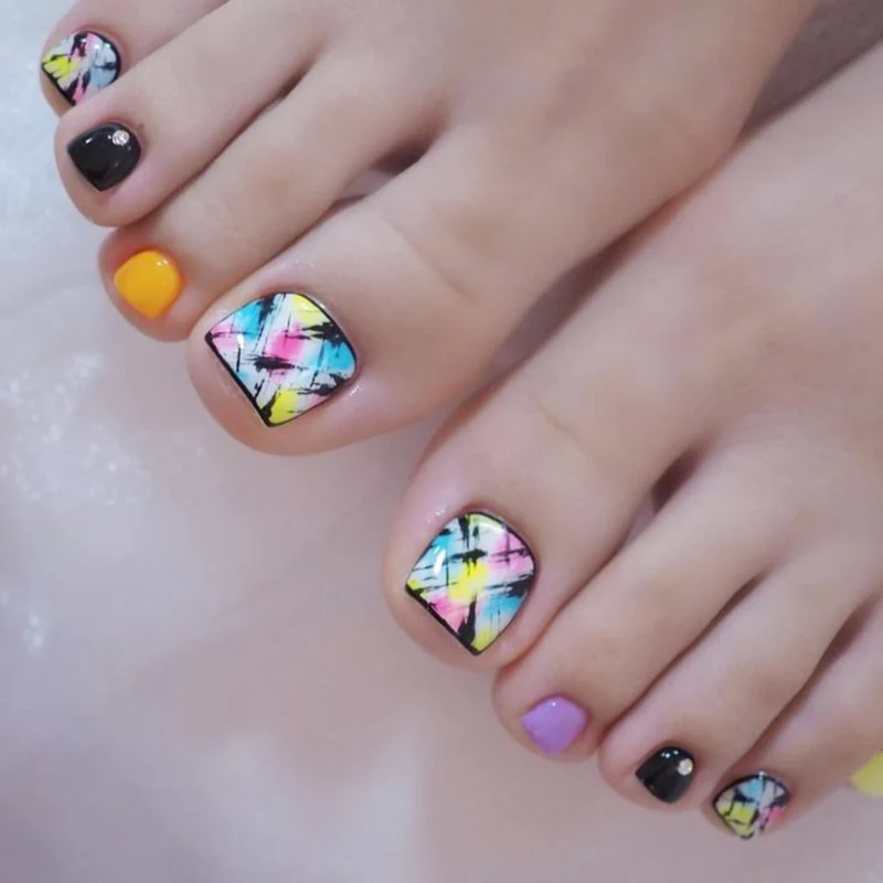 Künstlerische Fußnagel Kunst Designs Karnz