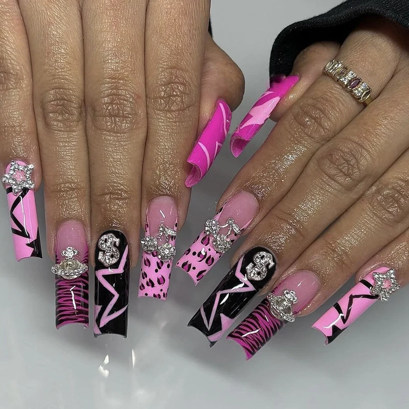 Künstlerische Glam Nagelkunst Extensions Karnz
