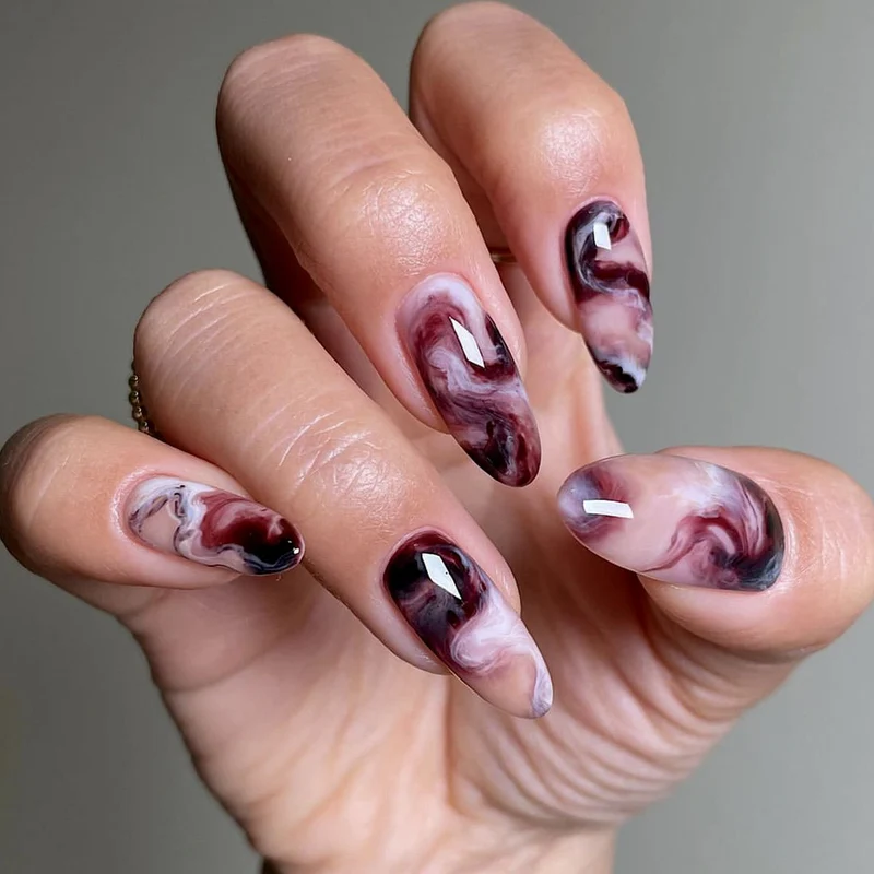 Artistic Gel Nageldesign Karnz