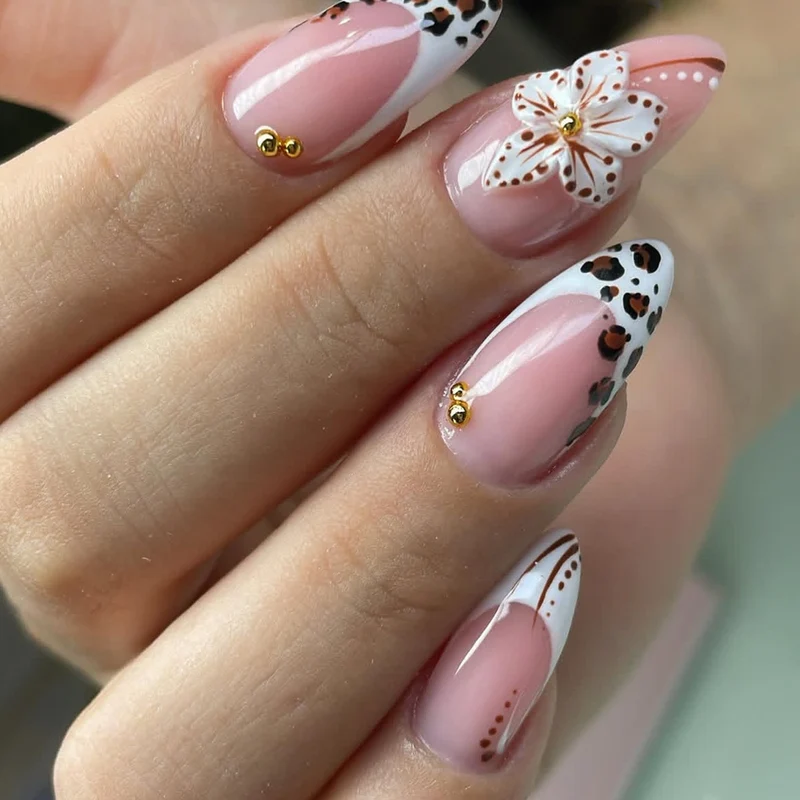 Künstlerische Blumen Acryl Nail Art Karnz