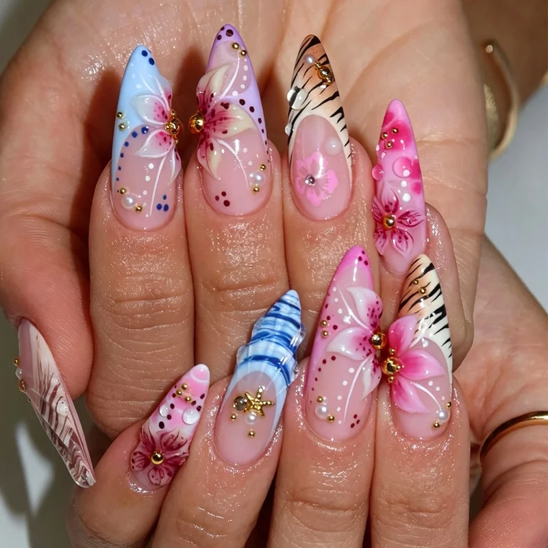 Künstlerische Acryl-Nagelverlängerungen Karnz