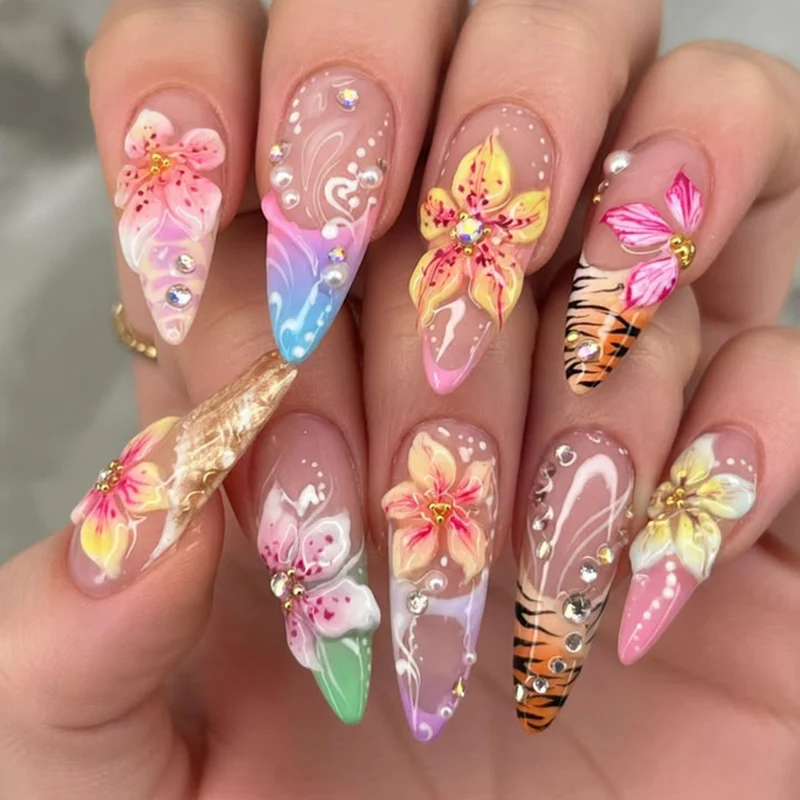 3D Floral Akzent Nagelkunst Extensions Karnz