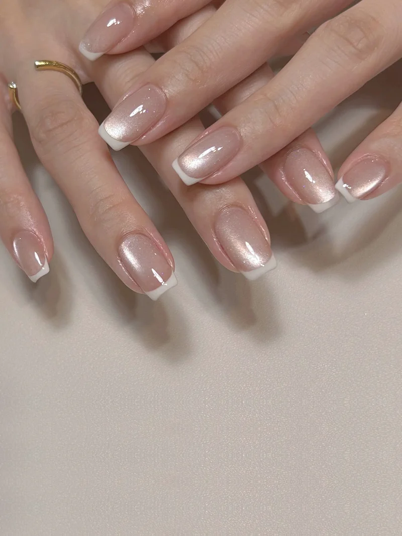 Glänzende Französische Spitze Gel Nagelverlängerungen Karnz