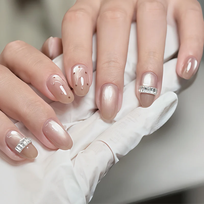 Elegantes Nageldesign-Set Karnz