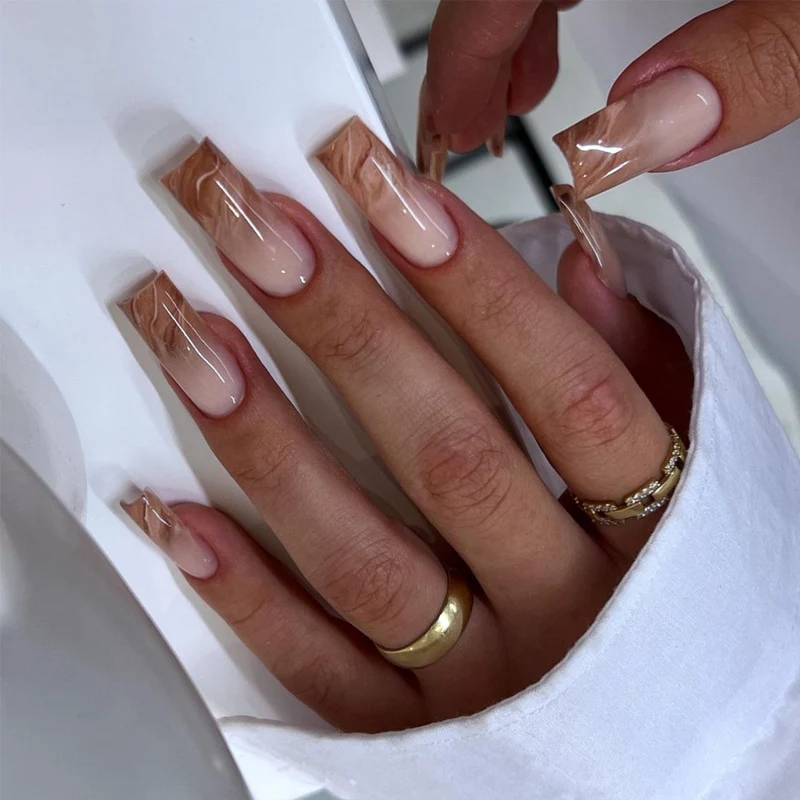 Elegante marmorierte Press-On-Nagelverlängerungen Karnz
