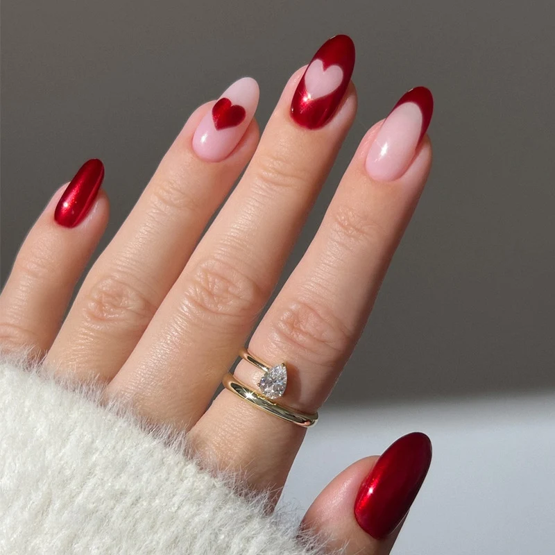 Elegantes Herz-Design Press-On Nagelset Karnz
