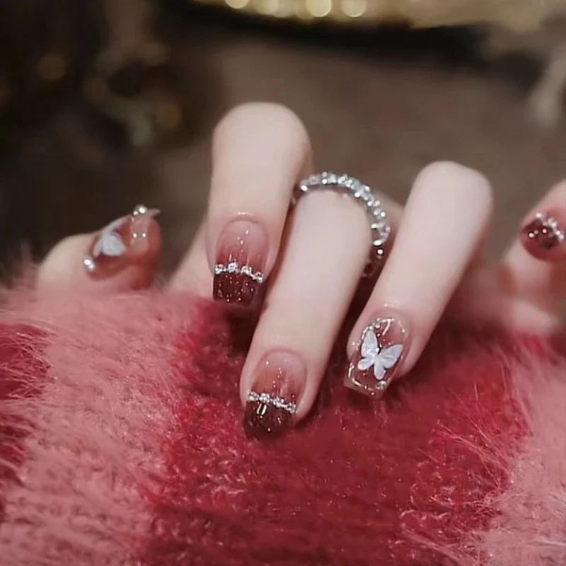 Glänzendes Schmetterlings-Nagelkunst-Set Karnz