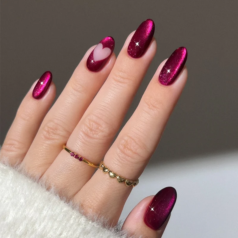 Premium Glitzernde Mandelförmige Nagelspitzen Karnz