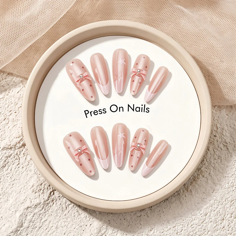 Moderne elegante Press-On Nagelset Karnz