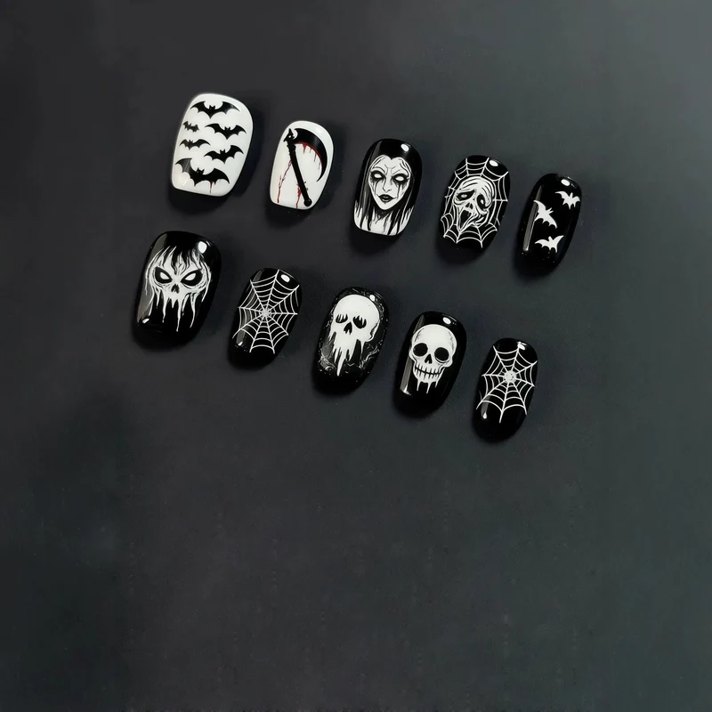 Halloween-Themen Nagelkunst Press-On Set Karnz
