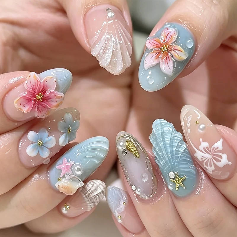 Kunstvolle Nagelkunst mit maritimen Motiven Karnz