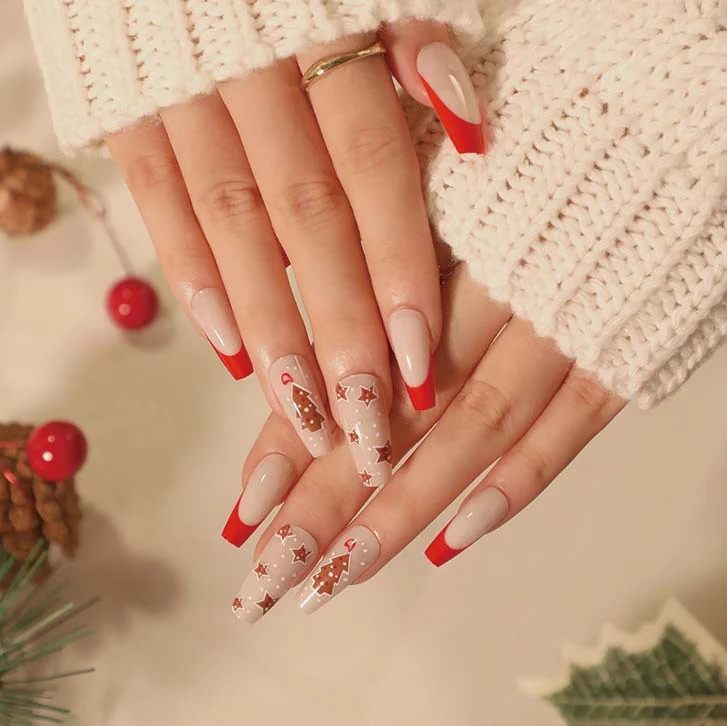 Kunstvolle Nagelkunst mit festlichem Weihnachtsdesign Karnz