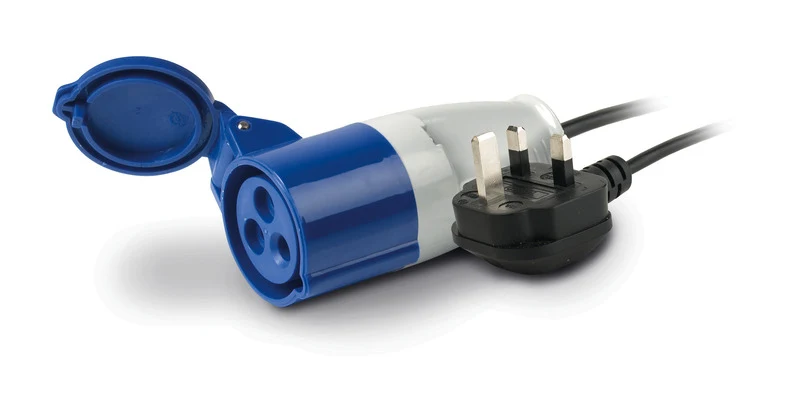 CEE-Adapterkabel GB – 0,4 m, britischer Stecker auf CEE-Kupplung