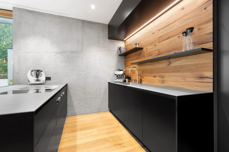 Schwarze Designküche