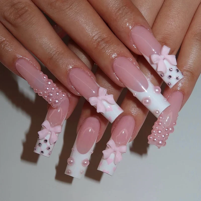 Dekoratives Blumendruck-Nageldesign-Set Karnz