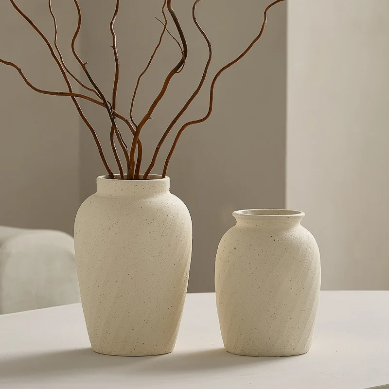 Elegante und moderne Keramikvase Karnz