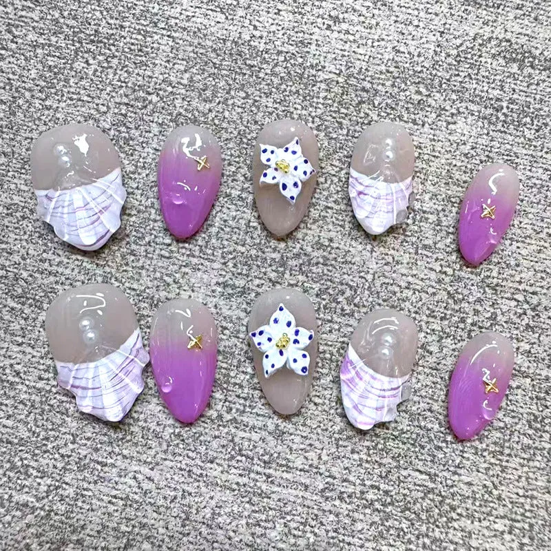 Künstlerisches Press-On Nagelset mit floralem und Ombre-Design Karnz