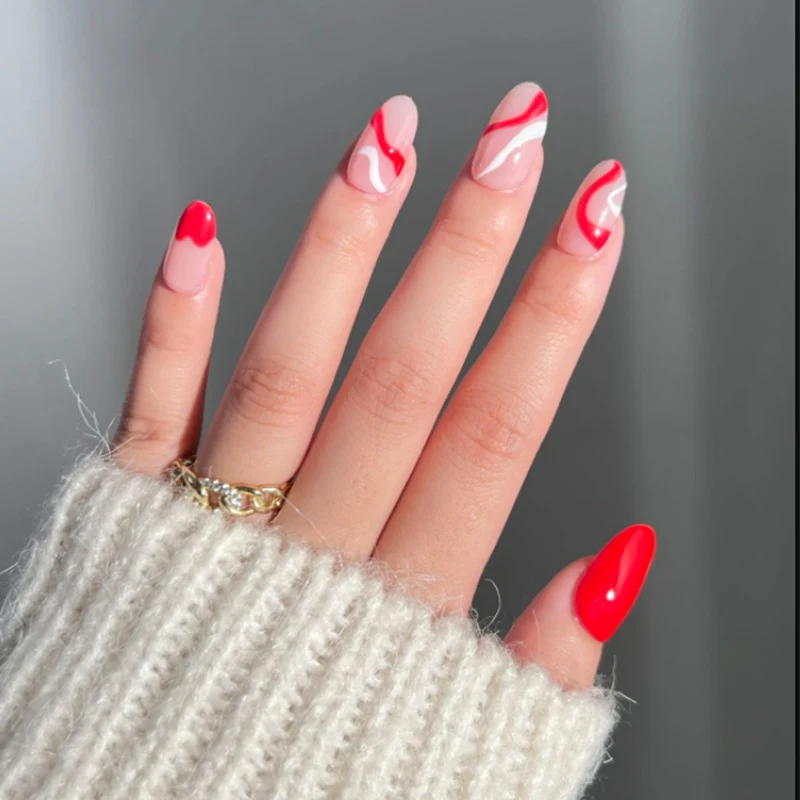Kreative Nagelkunst mit elegantem Farbverlauf Karnz