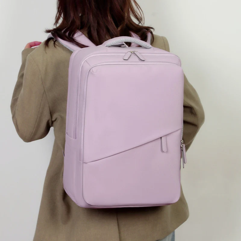 Schlanker minimalistischer Alltagsrucksack Karnz