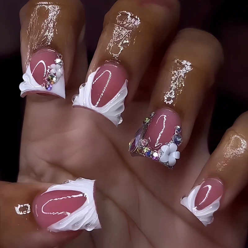 Dekorative Gel-Nagelveränderungen Karnz